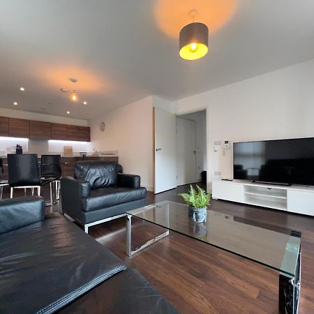 Modern 2Br 2Ba Apt Wparking Sleeps 6 Comfortably Лондон Экстерьер фото