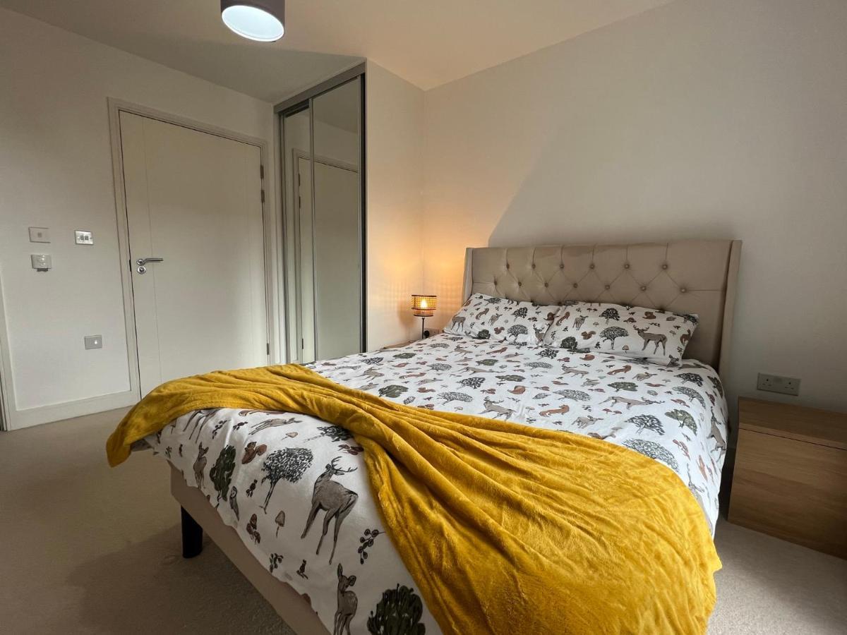 Modern 2Br 2Ba Apt Wparking Sleeps 6 Comfortably Лондон Экстерьер фото